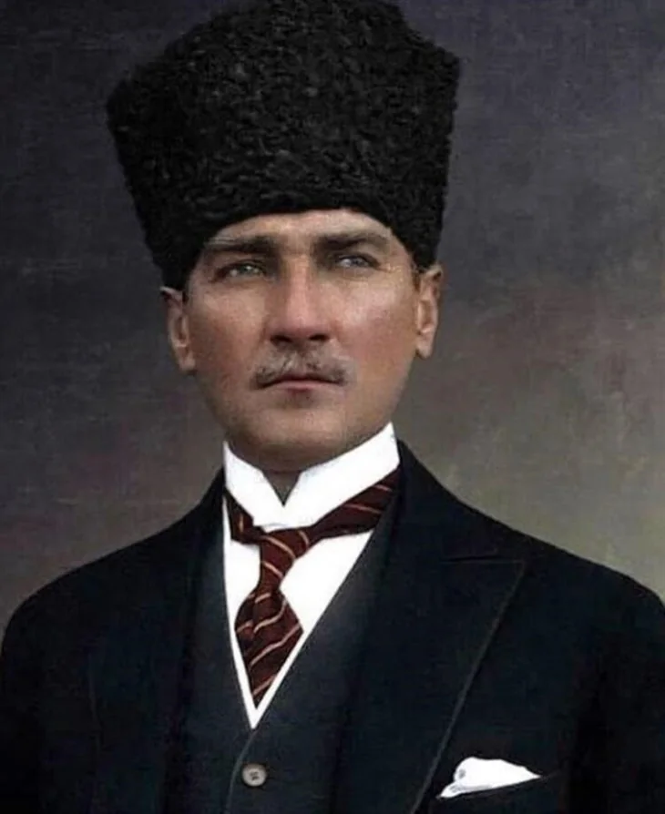 Ünlü isimlerin 19 Mayıs mesajları!
