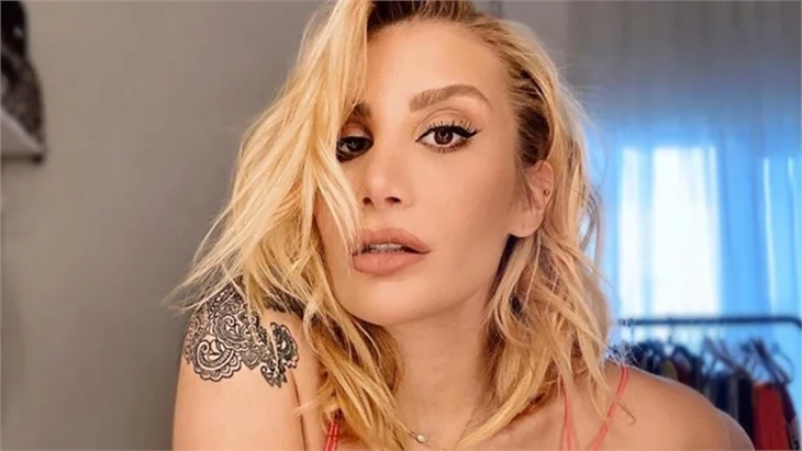 İrem Derici: "Süt anne gibi gezdim..."