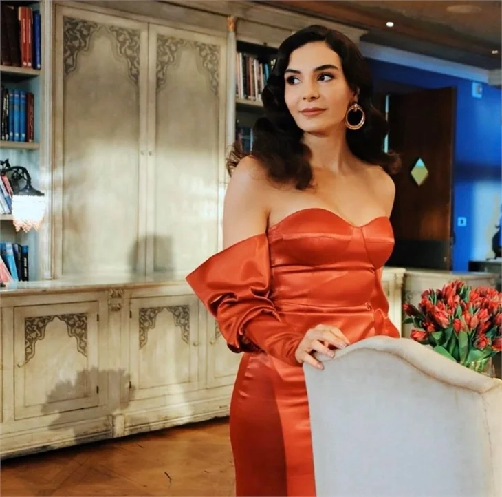 Hercai’nin yıldızı Ebru Şahin’in yardım çağrısı karşılıksız kalmadı…