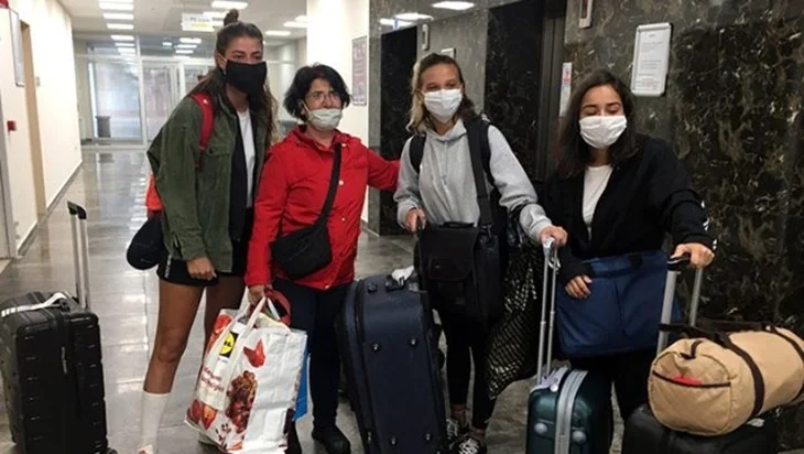 Survivor yarışmacıları karantinadan çıktı!
