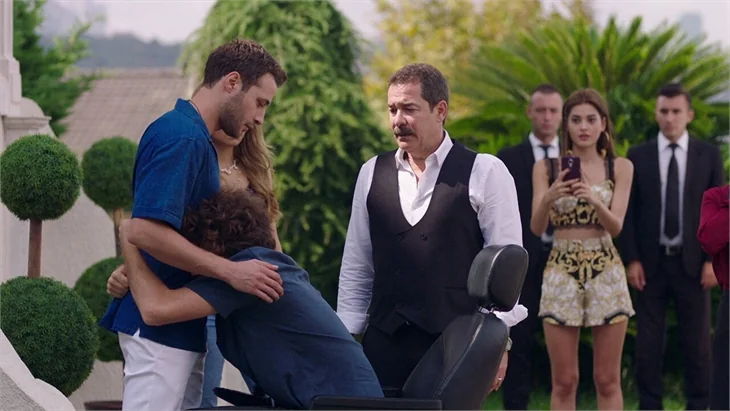 Zalim İstanbul'da Fikret Kuşkan krizi!