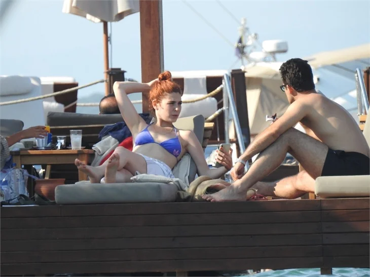 Dizi final yaptı, soluğu Bodrum'da aldılar...