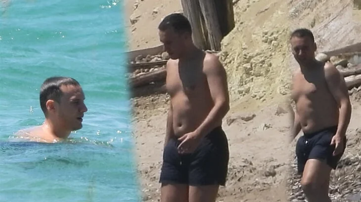 Edis, Çeşme tatilinde!