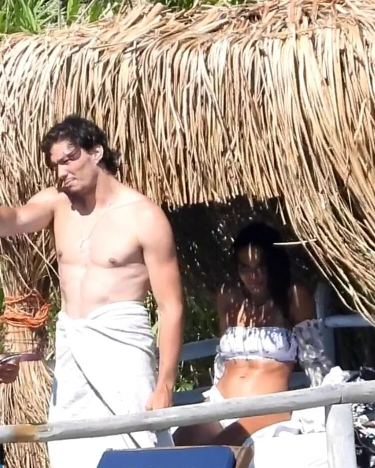 Ebru Şahin ile Cedi Osman'ın romantik anları!