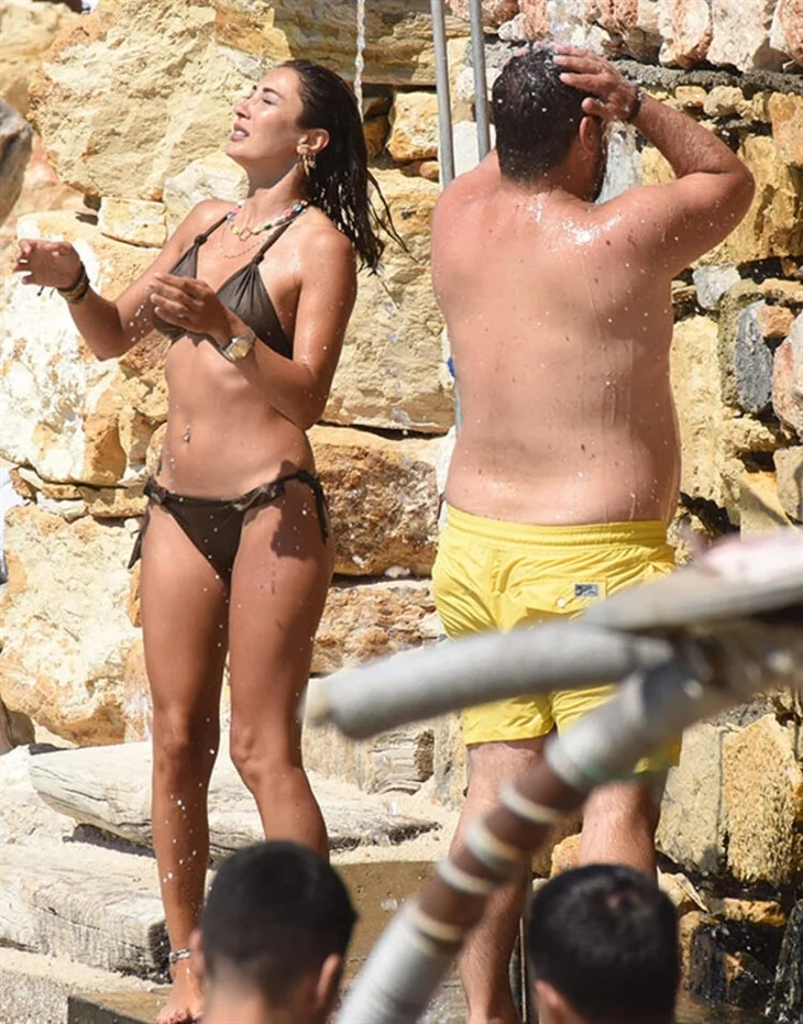Merve Oflaz modaya uydu!