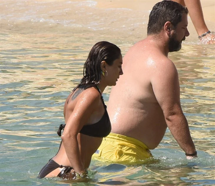 Merve Oflaz modaya uydu!