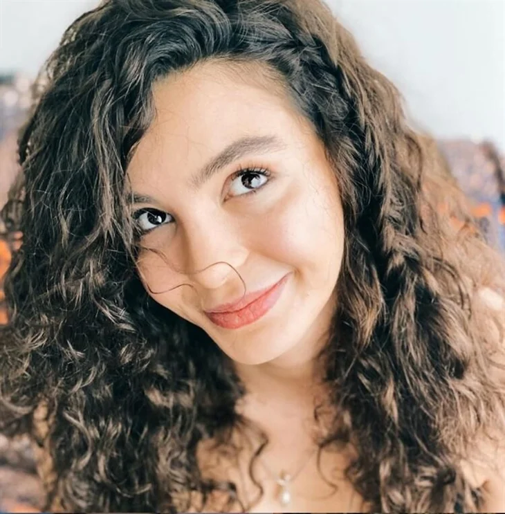 Ebru Şahin 500 bin lirayı az buldu... Fiyatını ikiye katladı!