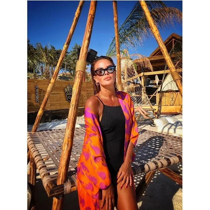 Özlem Yıldız'ın paylaşımları Instagram'ı yaktı!