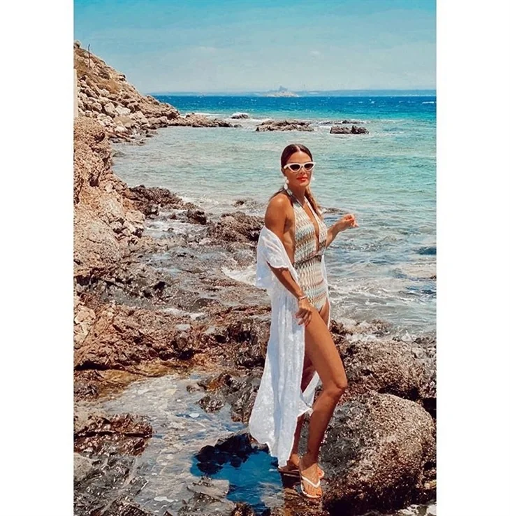 Özlem Yıldız'ın paylaşımları Instagram'ı yaktı!