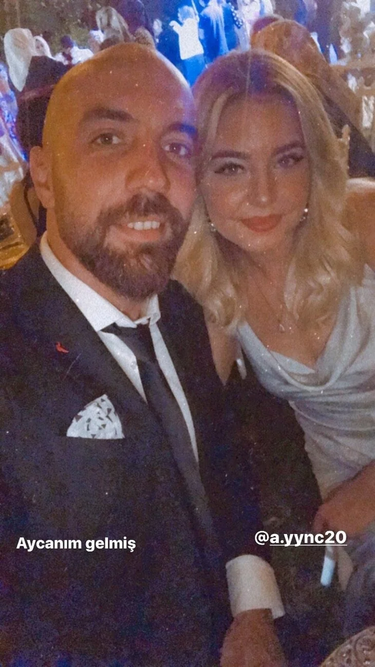 Survivor yarışmacılarını buluşturan düğün!