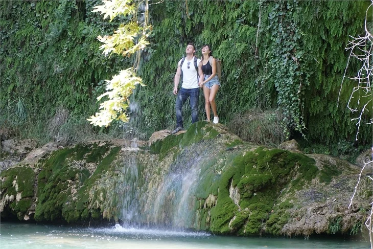 'Sen Çal Kapımı' dizinin Antalya çekimlerinden kareler...