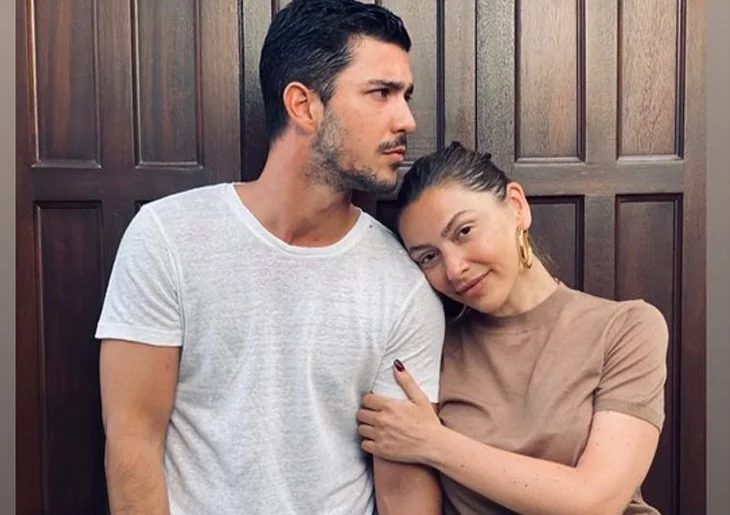 Kaan Yıldırım'la fotoğrafını paylaşan Hadise aşka geldi