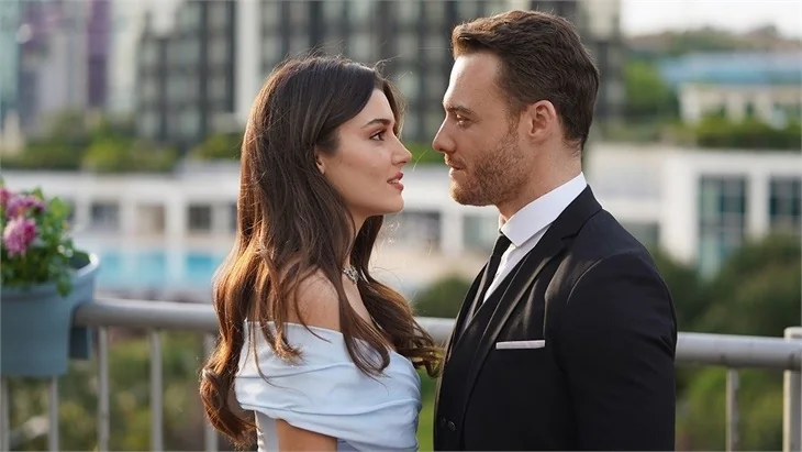 Kerem Bürsin'den Hande Erçel açıklaması!