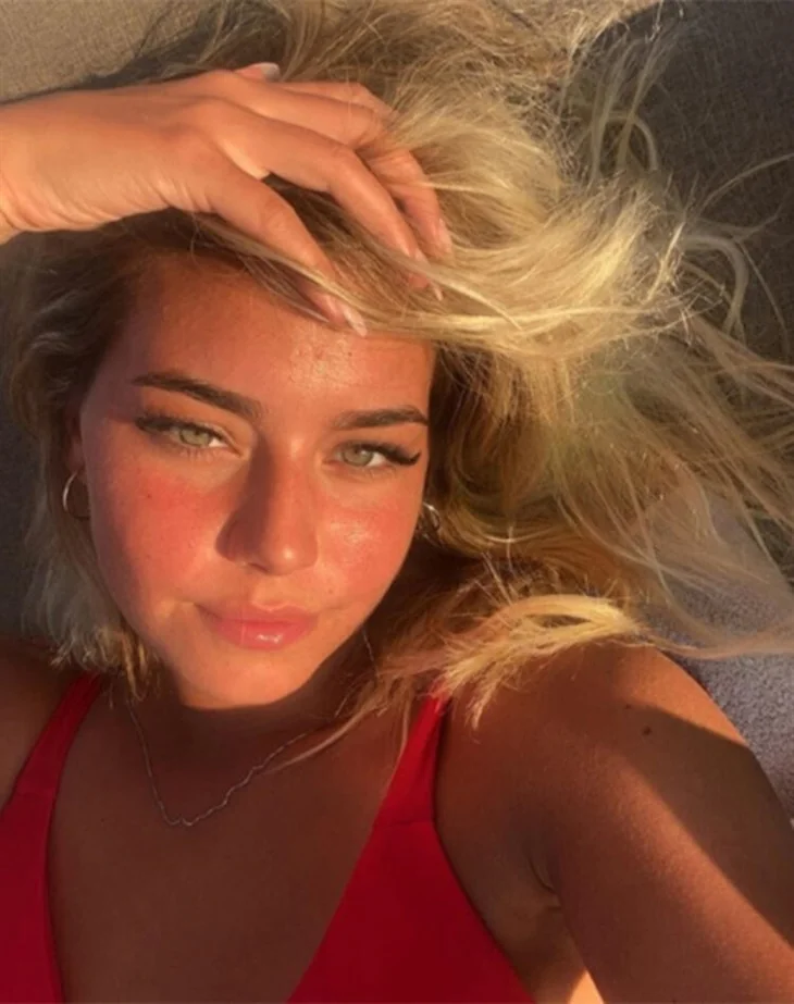Survivor Aycan'dan tatil pozu: Baktın olmuyor, bakmayacaksın!