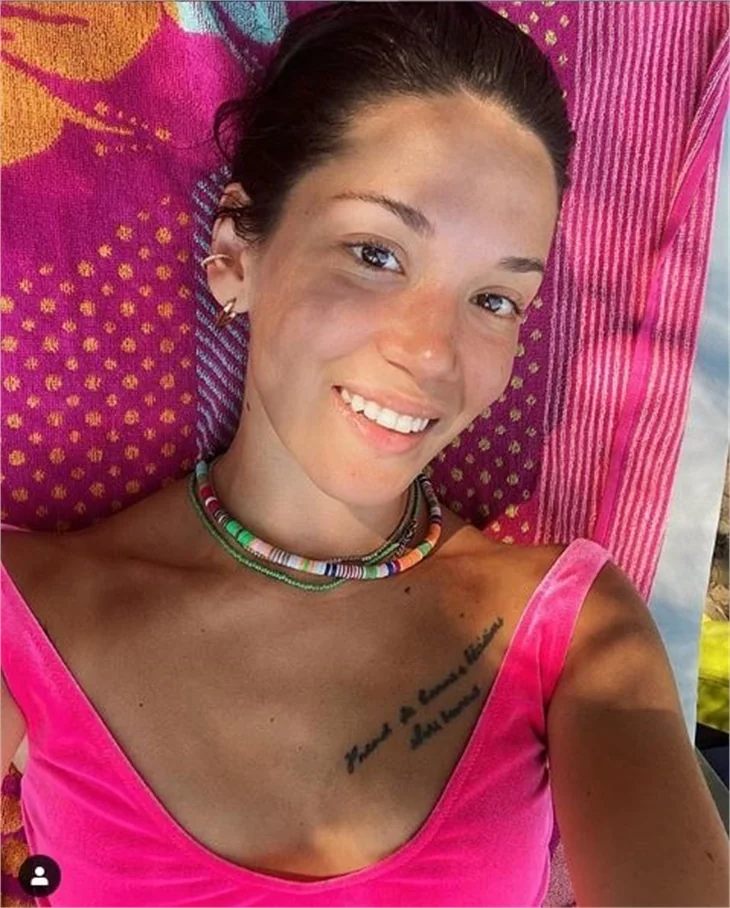 Çukur'un Nehir'i Hazal Subaşı'dan cesur pozlar!