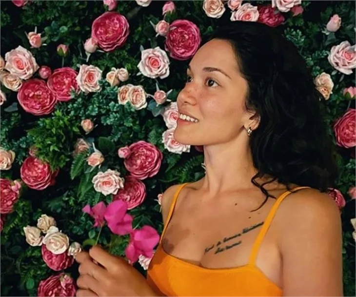 Çukur'un Nehir'i Hazal Subaşı'dan cesur pozlar!