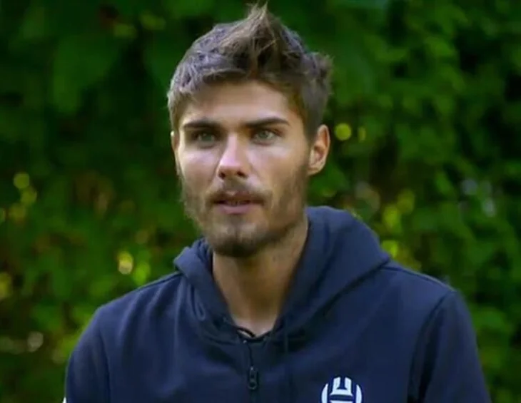 Survivor yarışmacıları Yasin ile Barış birbirine girdi!