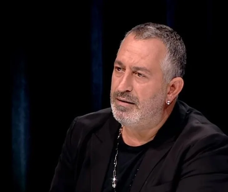 Cem Yılmaz'dan esprili gönderme: Aşıyı Acun ya da Nusret bulacak!
