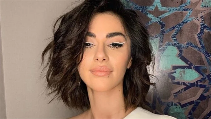 Nesrin Cavadzade: "Çıplak fotoğraflarla sergi bile açabilirim!"