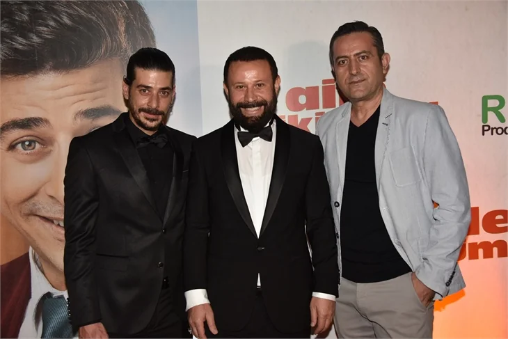 Pandeminin ilk galasını 'Aile Hükümeti' gerçekleştirdi!