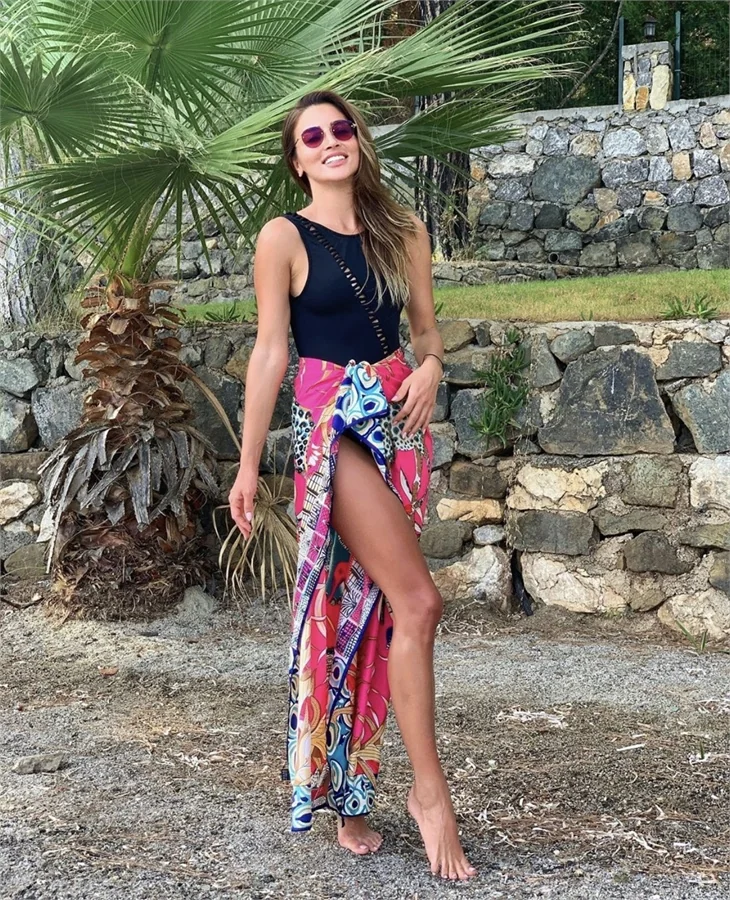 Zehra Yılmaz soluğu Ege sahillerinde aldı!