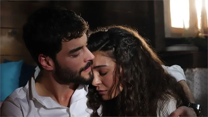 20 bölüm sonra yeniden Hercai'ye döndü!