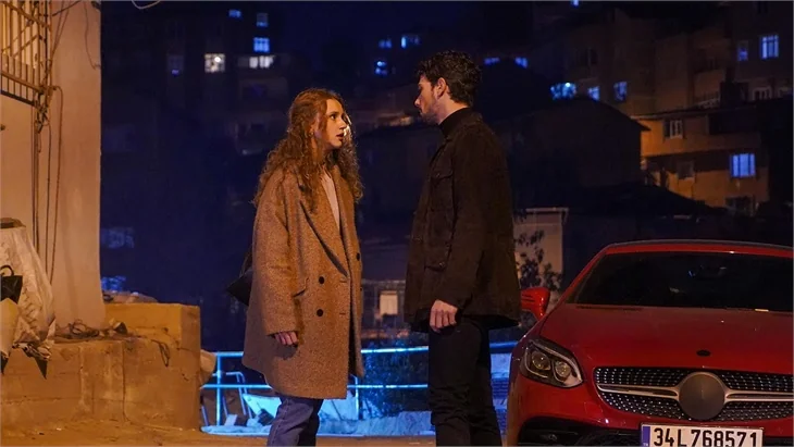 Menajerimi Ara'da magazin basını Dicle'nin peşinde!