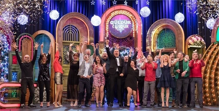 Güldür Güldür Show'dan 250. bölüm kutlaması!