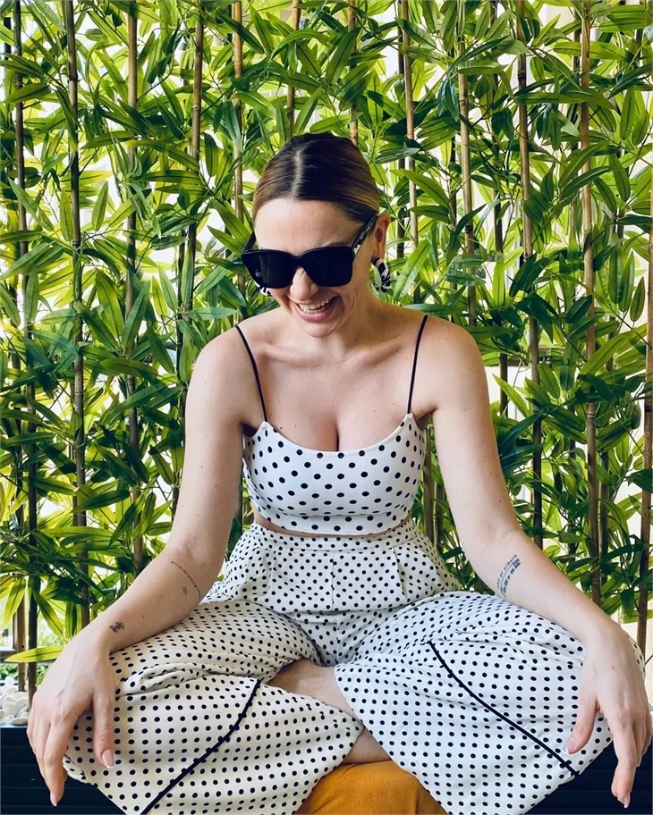 Hadise yılı kazançla kapatıyor!