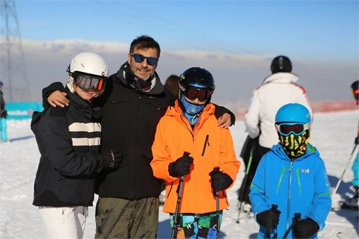 Barış Kılıç ailesiyle tatilin keyfini çıkardı!