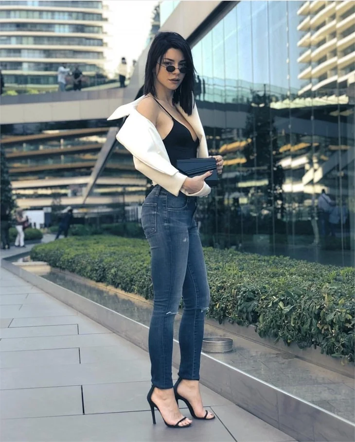 Merve Boluğur sürprizini açıkladı! Şimdi de...