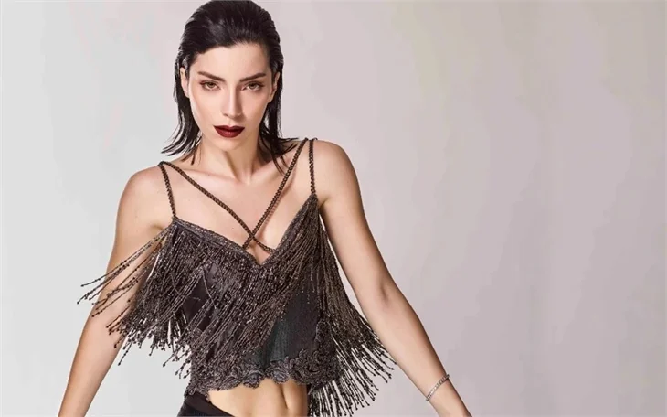 Merve Boluğur sürprizini açıkladı! Şimdi de...