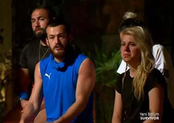 Survivor'da diskalifiye şoku! Gözyaşlarını tutamadılar...