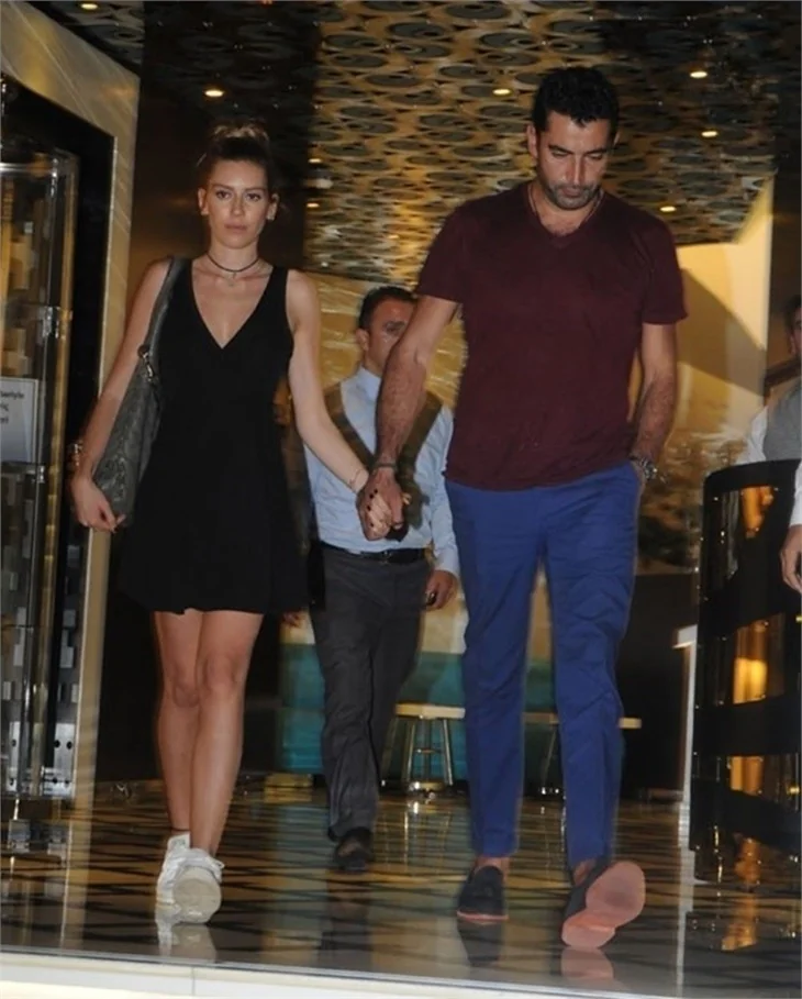 Örnek çift: Sinem Kobal-Kenan İmirzalıoğlu... Bakın bu kez ne yaptılar?