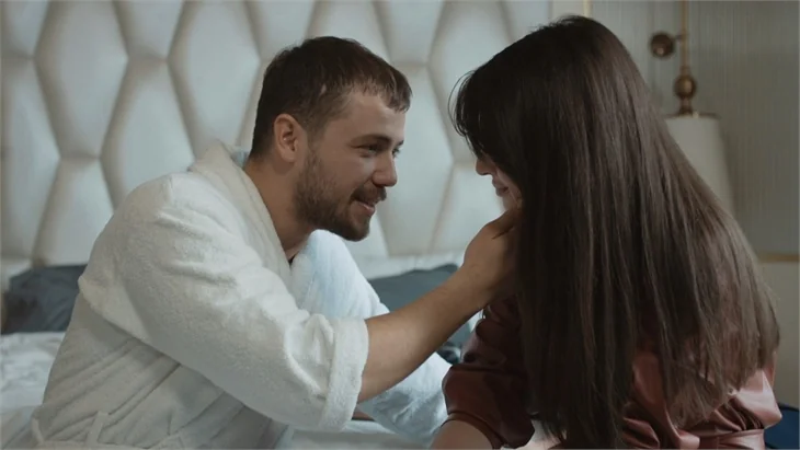 'Arıza'da romantik sahne!