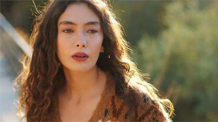 Neslihan Atagül'ün son paylaşımı hayranlarını üzdü!