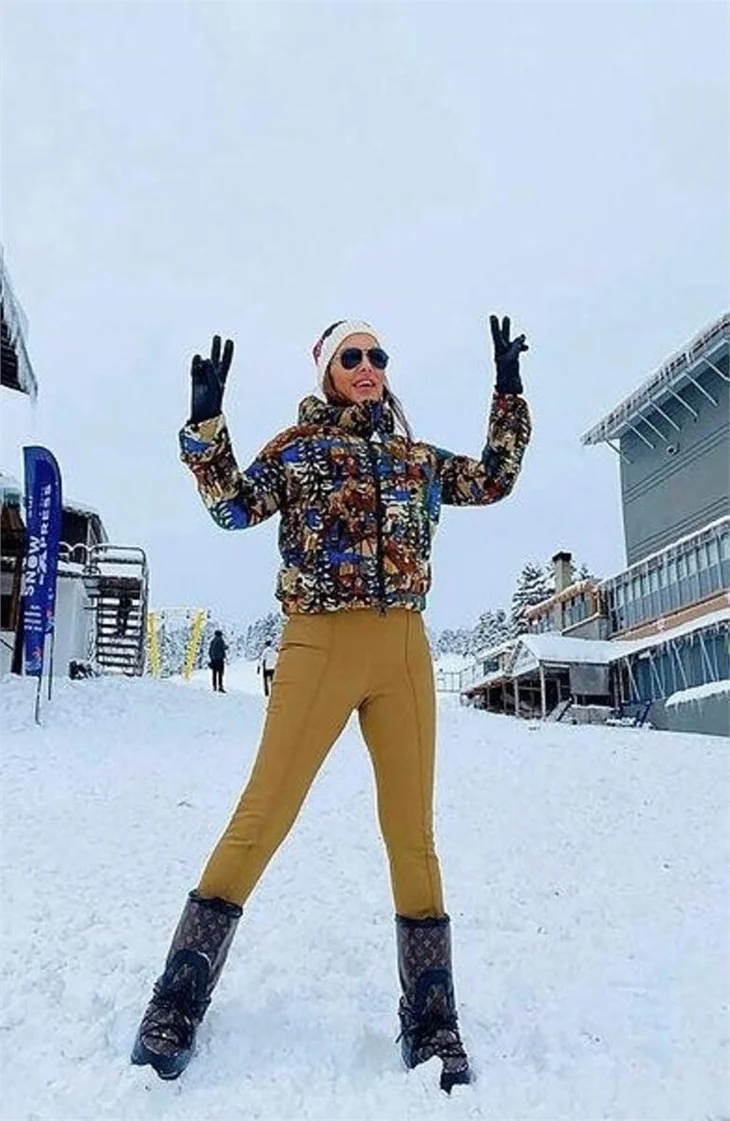 Demet Akalın: Koronavirüsü Uludağ'da kaptık!