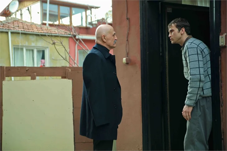 Yeni 'Çukur' şaşırttı! Cumali Amca devri başladı!