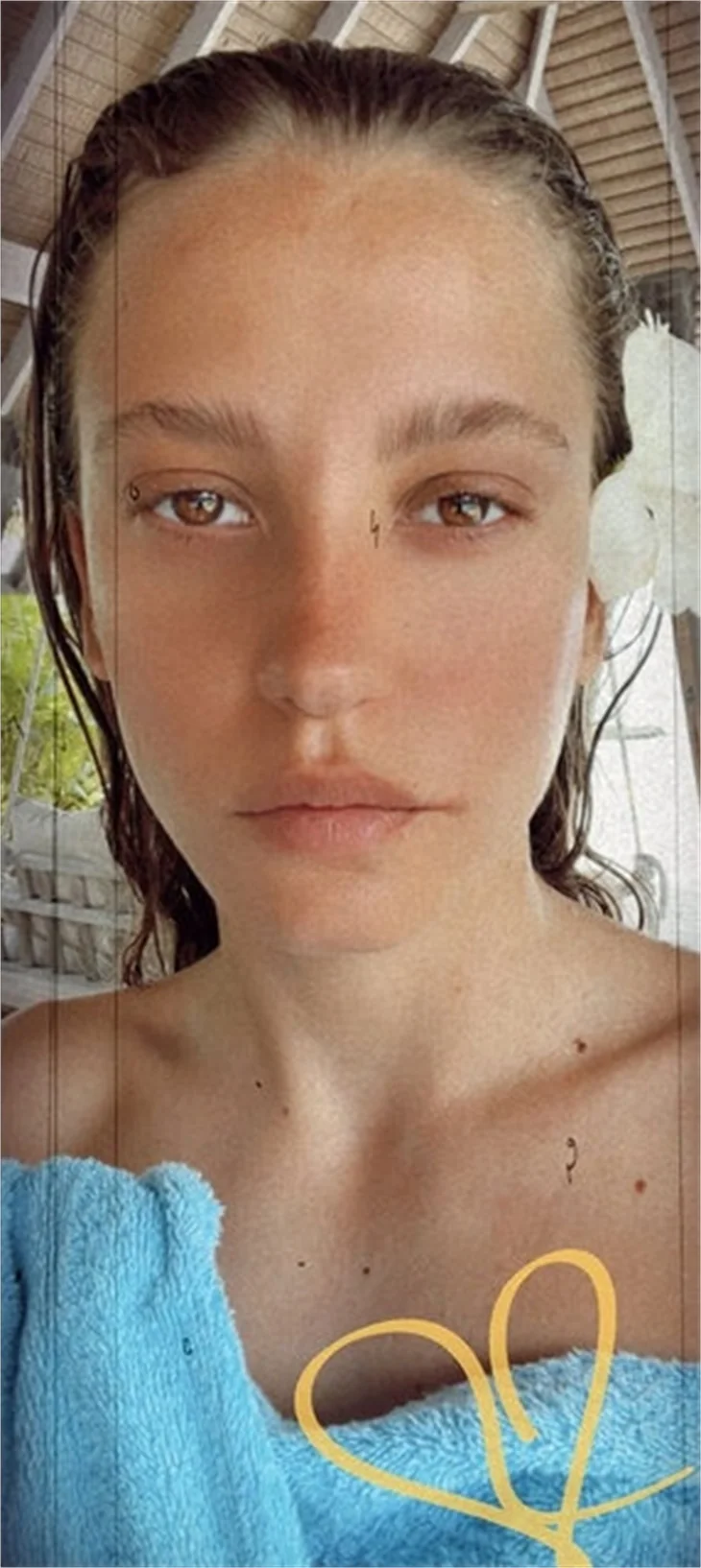 Serenay Sarıkaya, Maldivler tatilinde