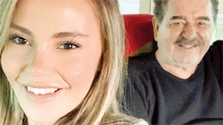 İbrahim Tatlıses'ten 43 yaş küçük sevgilisiyle selfie!