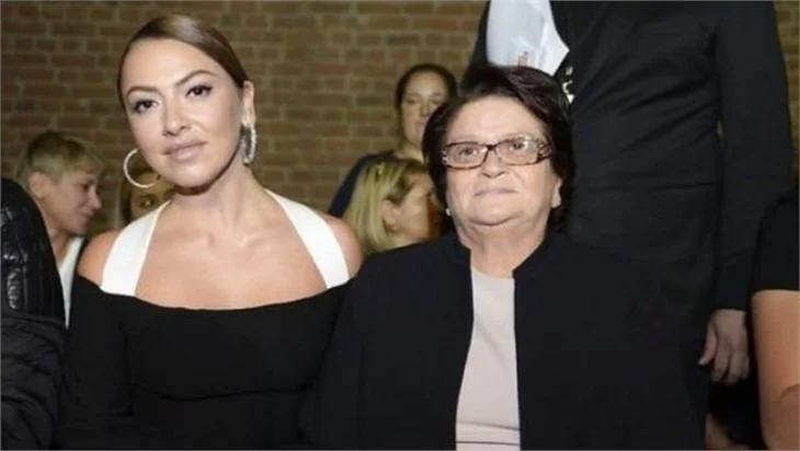 Hadise'nin anne özlemi sona eriyor!