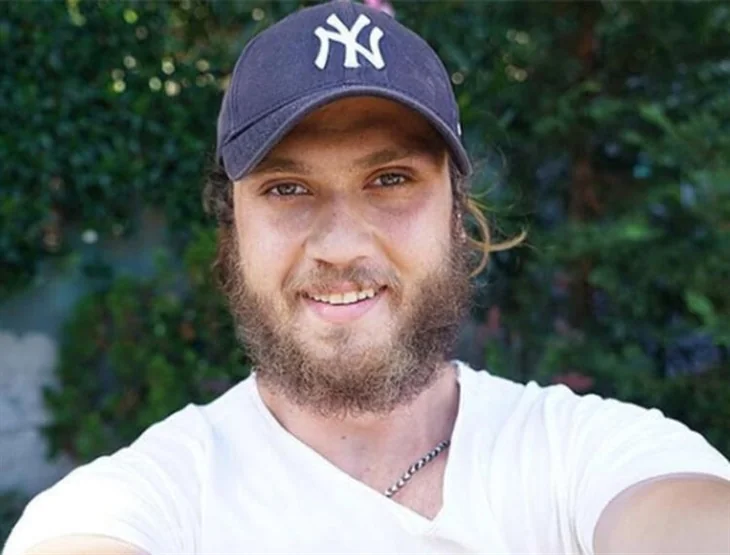Aras Bulut İynemli'yi gören şaştı! Magazin gündemini sallayan kare