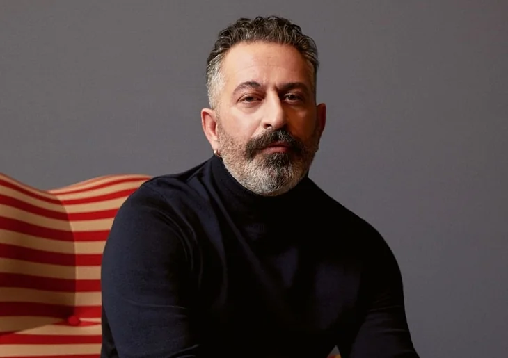 Cem Yılmaz: Komple bir sanatçı olduğum için zorlanmıyorum!