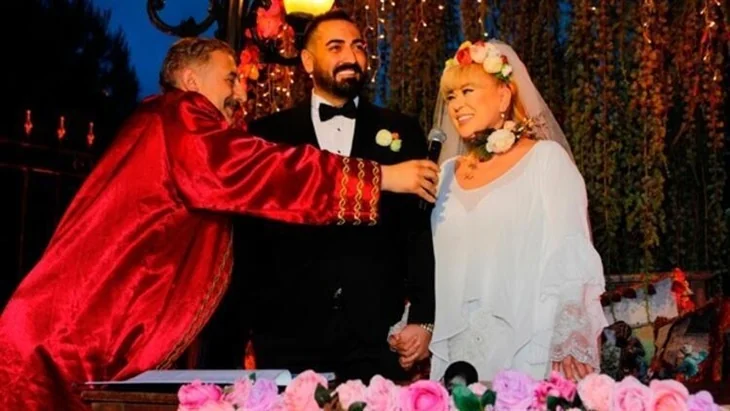 Zerrin Özer her şeyi anlattı: Abim dediğim insanın tecavüzüne uğradım