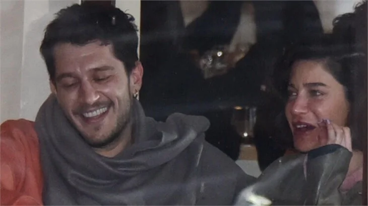 Berrak Tüzünataç ile Uraz Kaygılaroğlu'nun samimi halleri