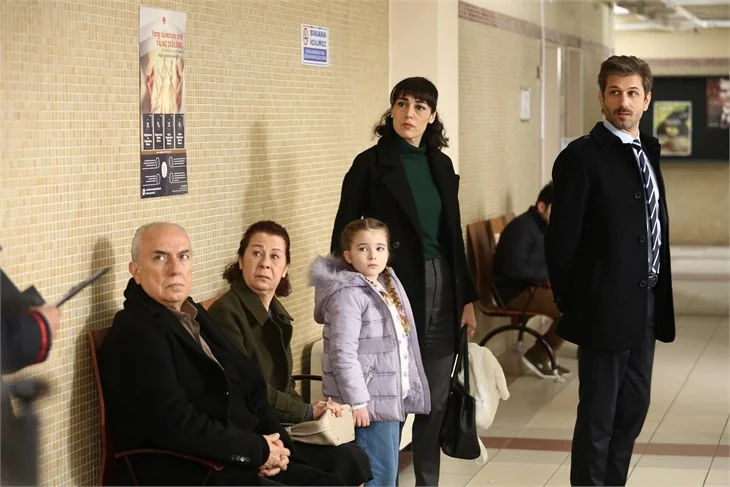 'Kırmızı Kamyon' dizisinin setinden ilk kareler....