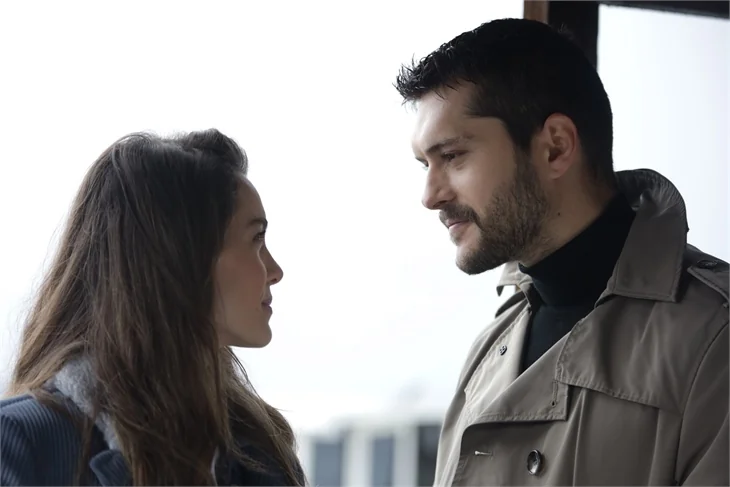 Son Yaz'da Akgün-Yağmur Aşkı Engel Tanımıyor!
