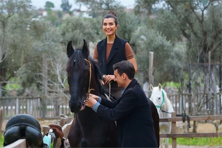 'Sefirin Kızı'nın yeni bölümünden özel fotoğraflar...