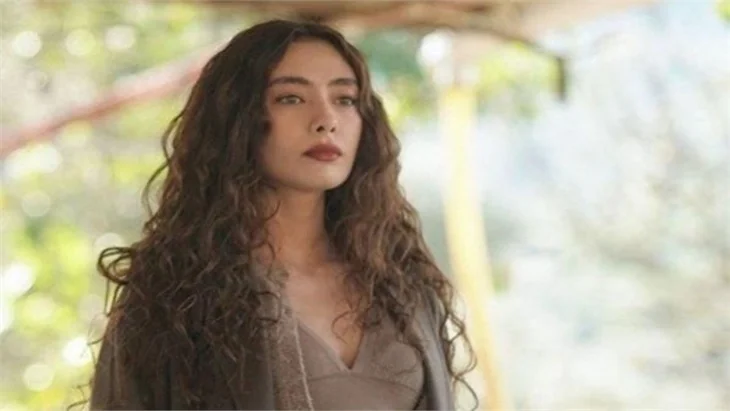 Neslihan Atagül tedavi için İngiltere'ye gitti!