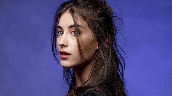 Hazal Kaya: Bütün hastanelerin acilleri dolu